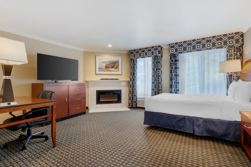 Image of new king suite room overall