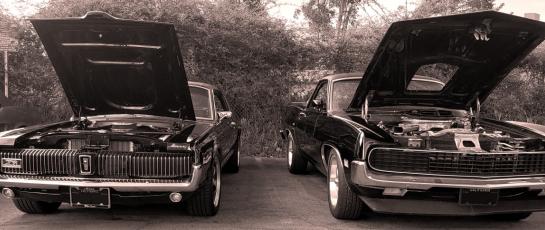 1968 Mercury Cougar and 1970 Ford Ranchero on display